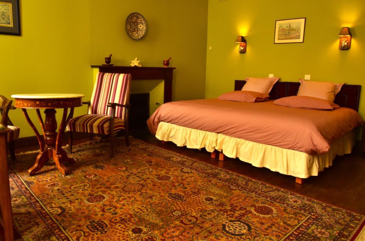 Logis Hotel Le Boudoir Belves Ngoại thất bức ảnh