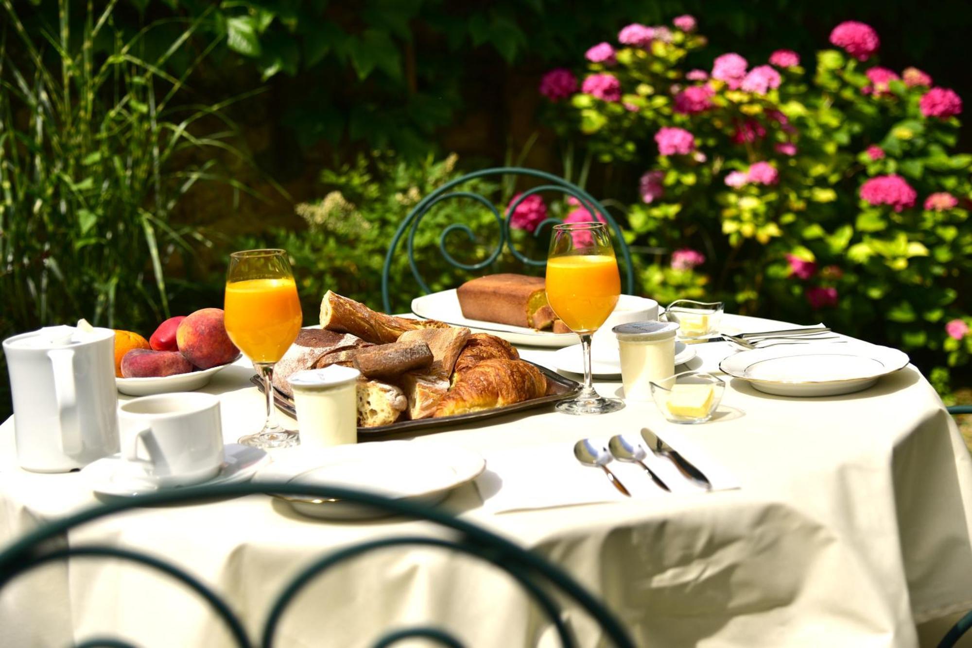 Logis Hotel Le Boudoir Belves Ngoại thất bức ảnh
